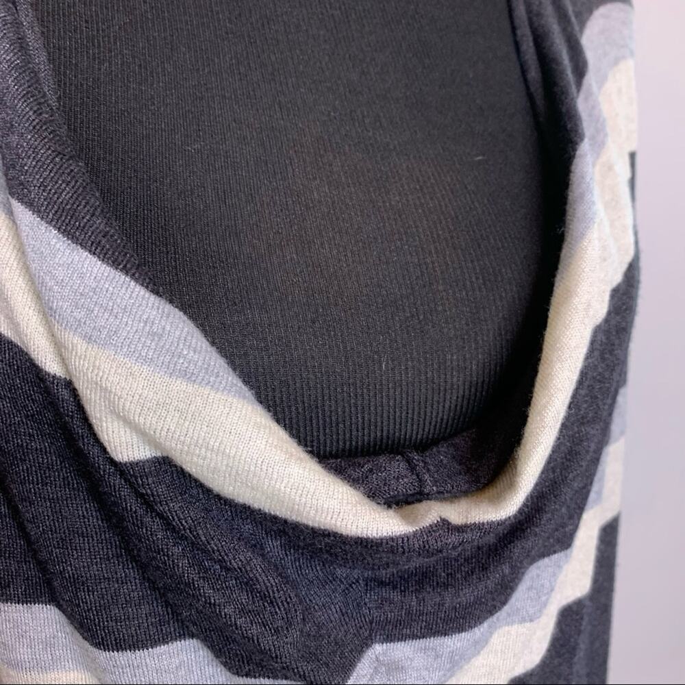 Tommy Bahama gray white striped wool blend cowl neck sweater size Medium - Picture 4 of 12
